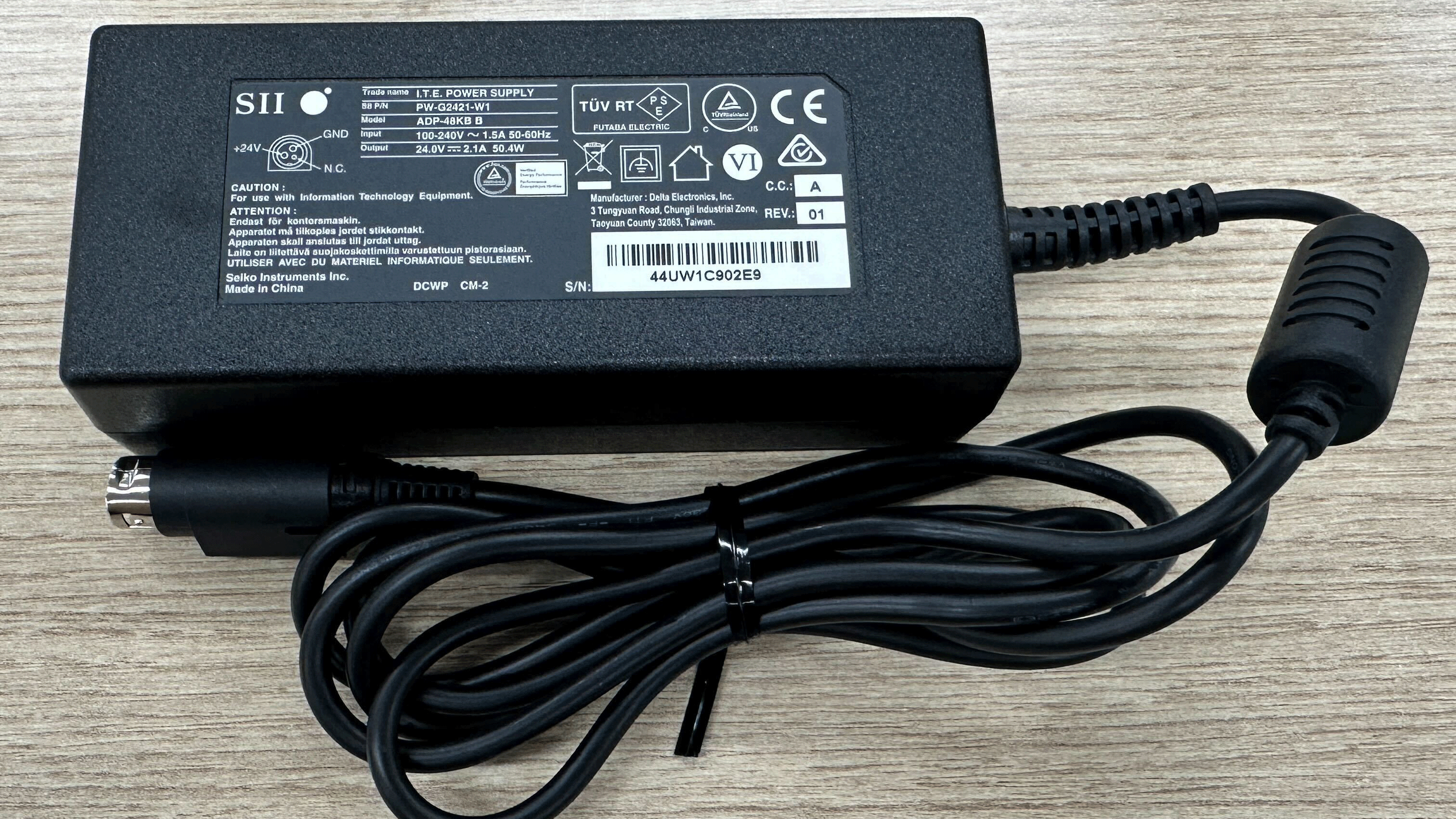 subscription_04_rpf10_03_cable2.png